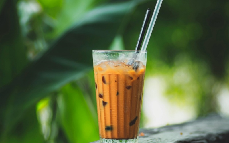 【莱沃医疗：知识分享】秋天的第N杯奶茶，正在悄悄给你的痘痘“加餐”？